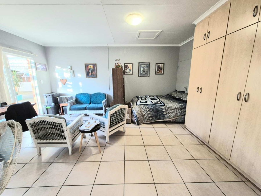 1 Bedroom Property for Sale in Hospitaalpark Free State